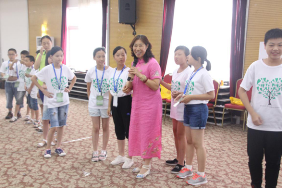 感恩、仁愛、快樂、信仰——爸媽在線第八屆《心靈成長 放飛夢想》夏令營開營啦!