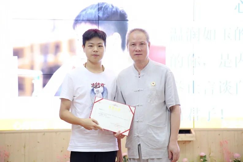 我為什么活著？爸媽在線給了我更多的思考！