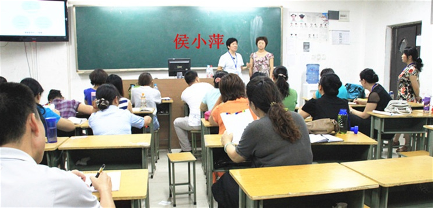 爸媽在線2012年和諧·世界應(yīng)用心理學(xué)博覽會導(dǎo)師和工作坊