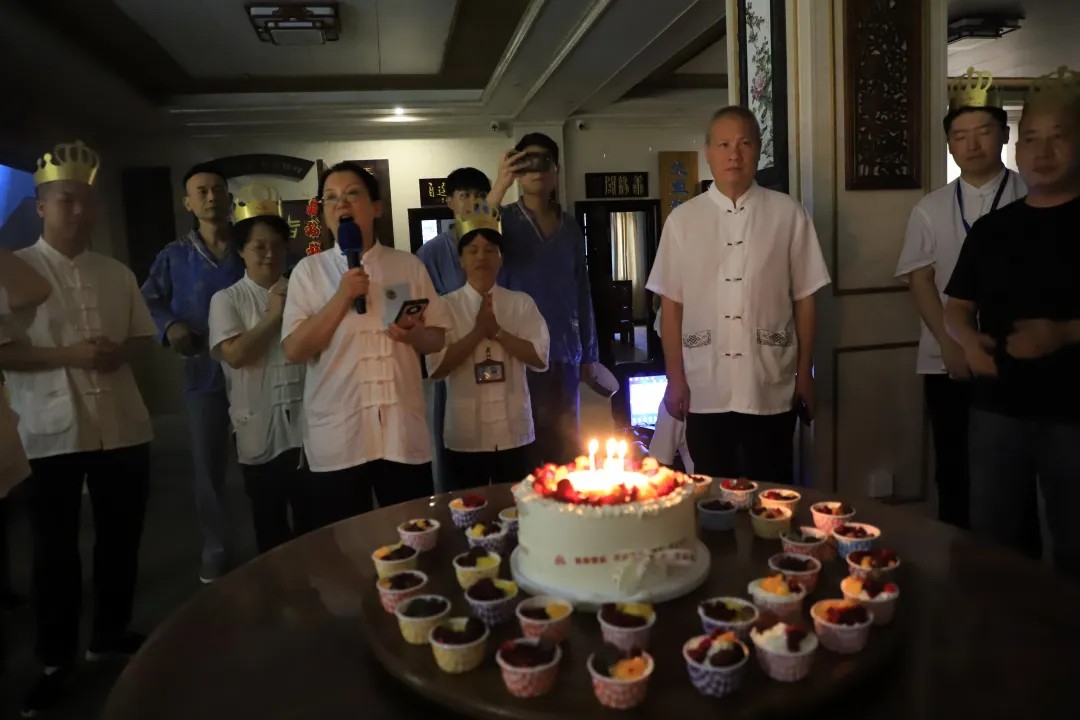 1728546376788149.jpg 1728546376788149.jpg