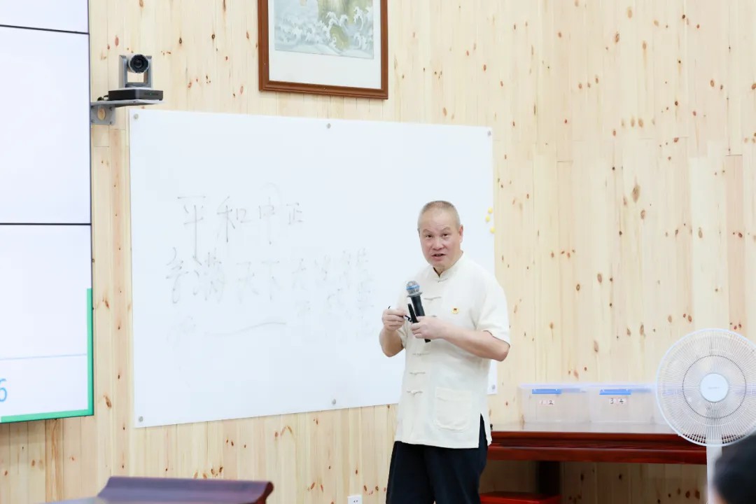 1728546746809420.jpg 1728546746809420.jpg