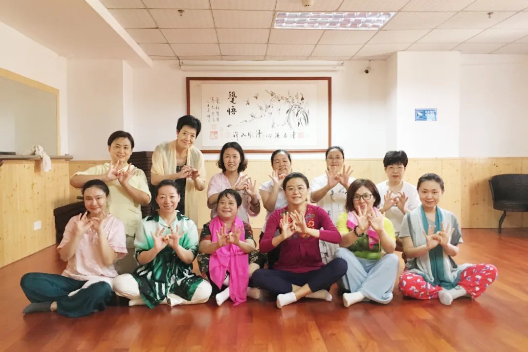 1729836603469501.jpg 1729836603469501.jpg