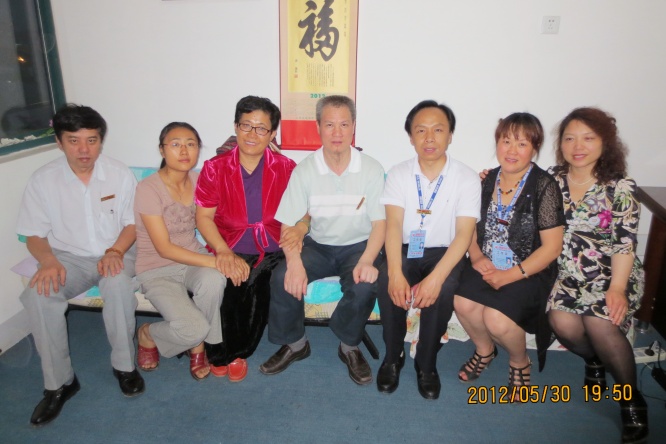 1731392268652537.jpg 慰問段大姐.jpg