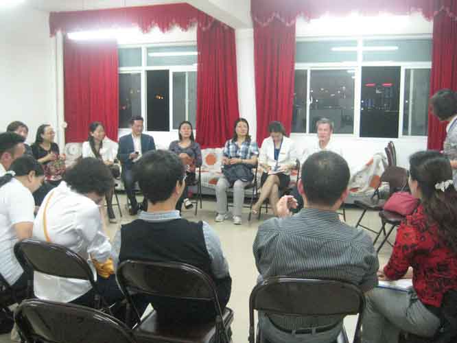 1731629477362605.jpg 27日晚爸媽家人座談會.JPG