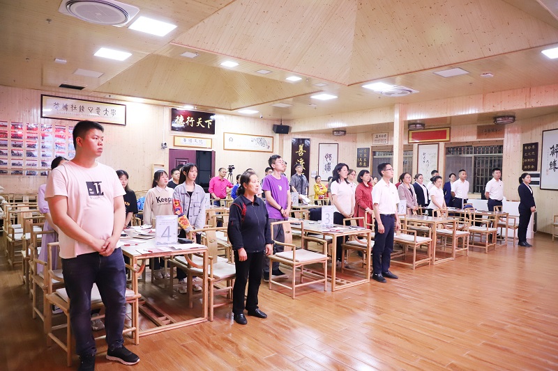 1731826215159125.jpg 1617610534939648.jpg