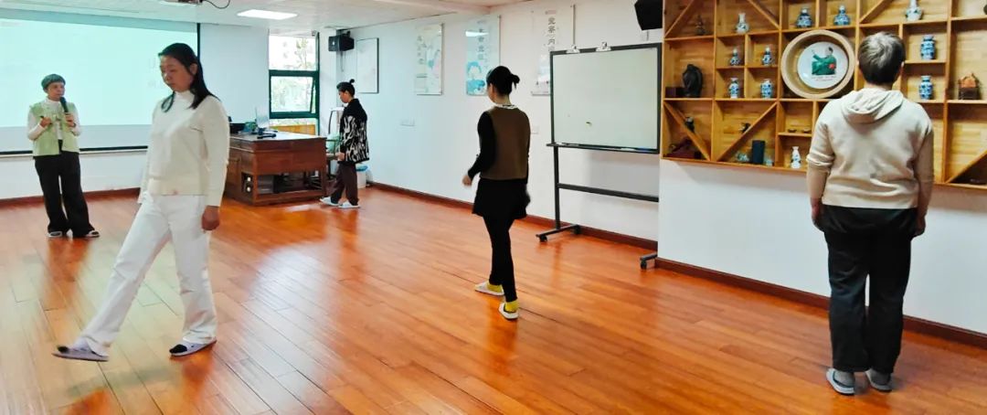 1740446863207692.jpg 1740446863207692.jpg